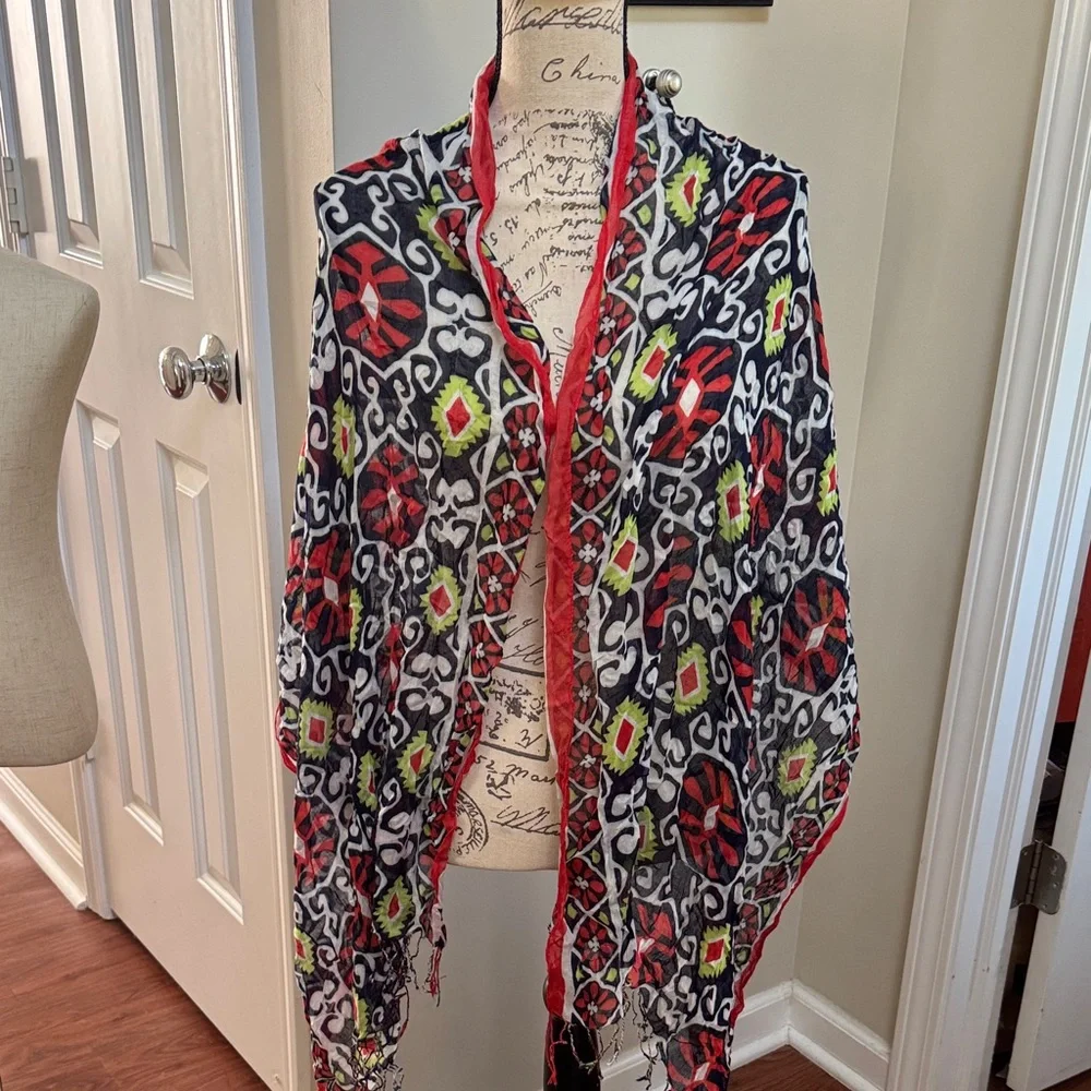 Vera Bradley bold scarf